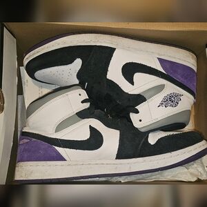 Air Jordan Retro 1 mid sz. 10.5 men's